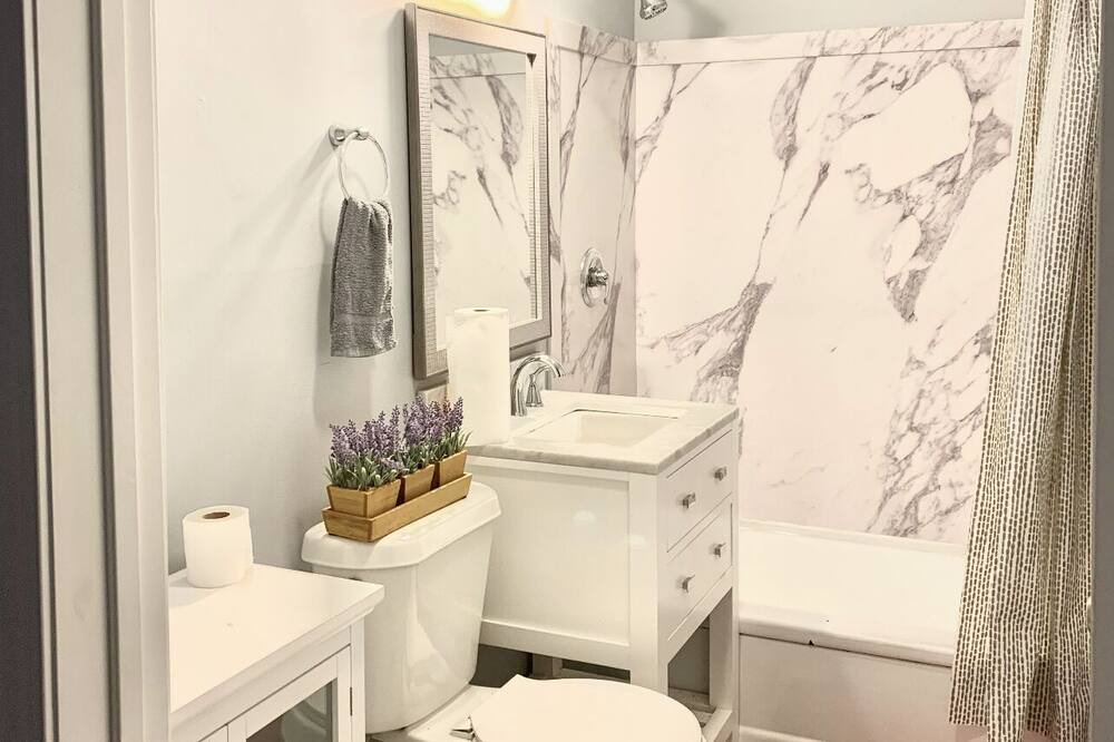 Photo of Bathroom in OST - South Union