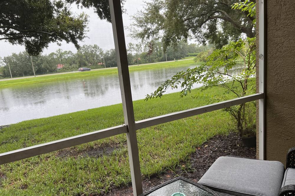 Photo of Patio Balcony in County Line Coalition