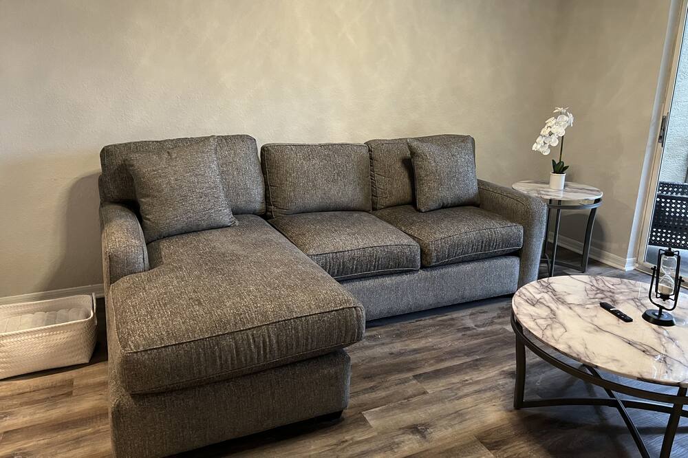 Photo of Livingroom in County Line Coalition