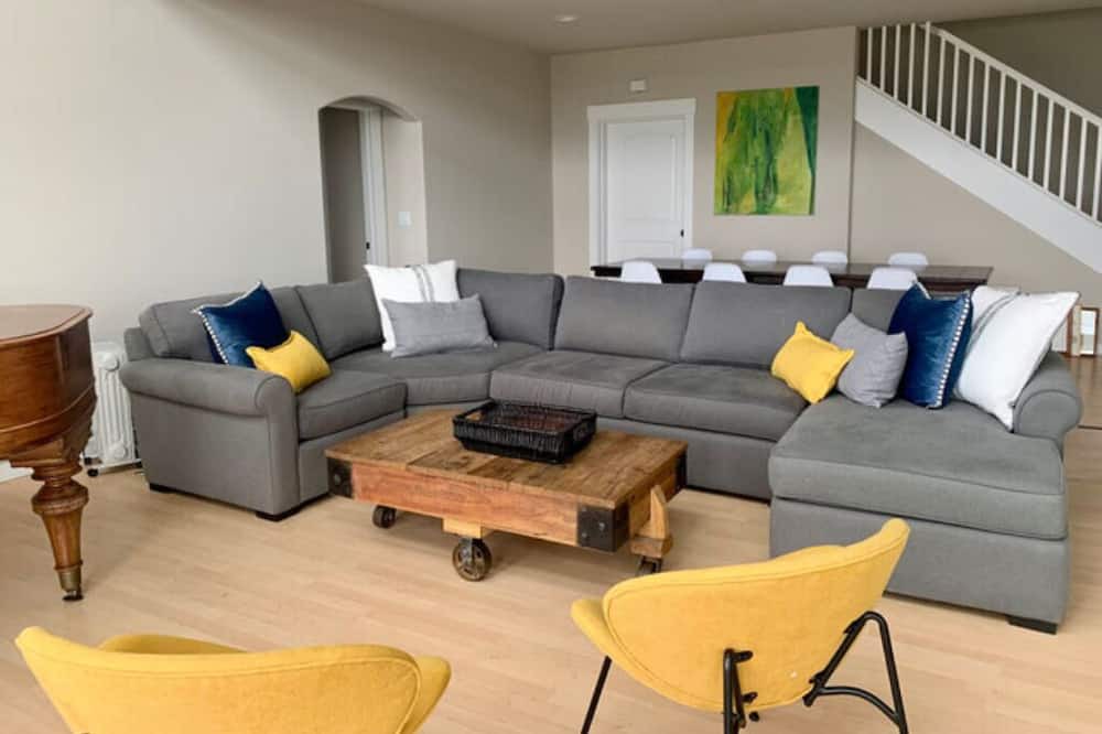 Photo of Bedroom in Anacortes