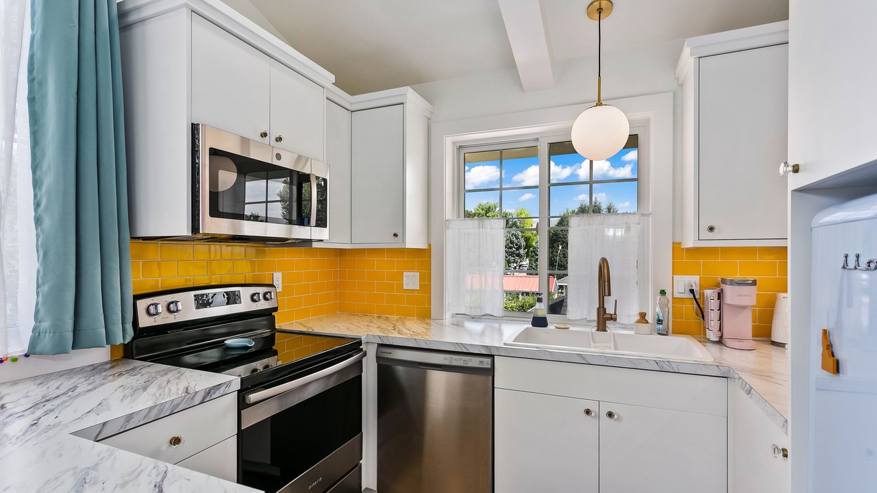 Photo of Kitchen in Sunset