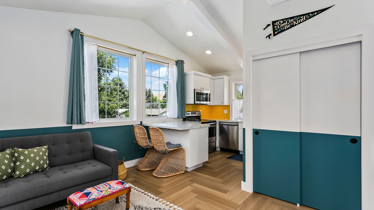 Photo of Livingroom in Sunset