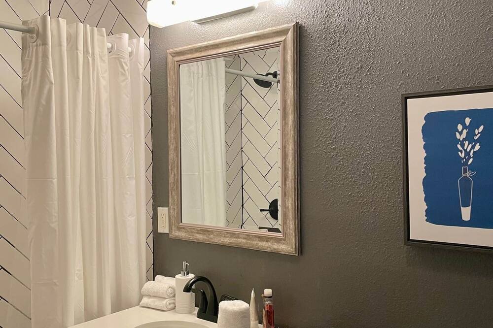 Photo of Bathroom in Stephenville
