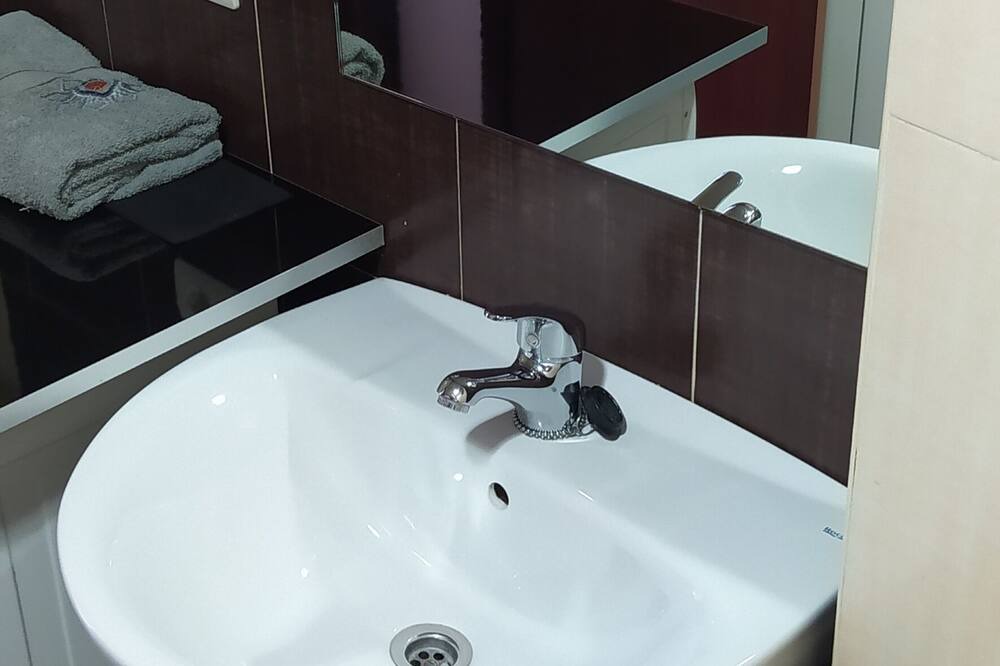 Photo of Bathroom in Haro