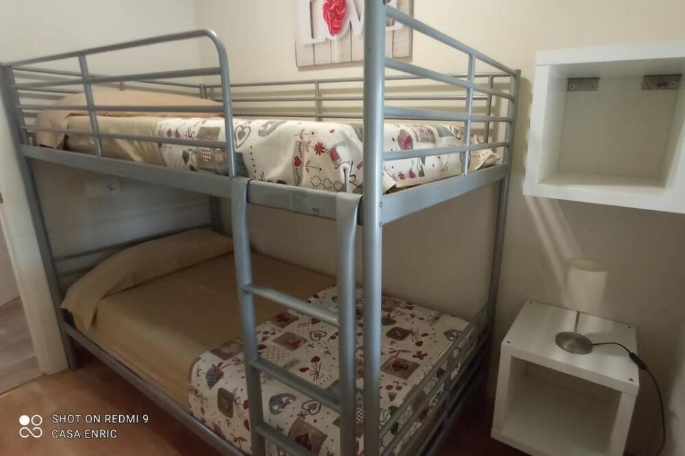 Photo of Bedroom in Deltebre