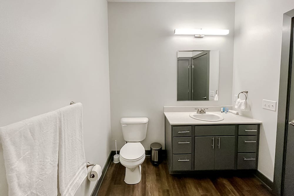 Photo of Bathroom in Booneville