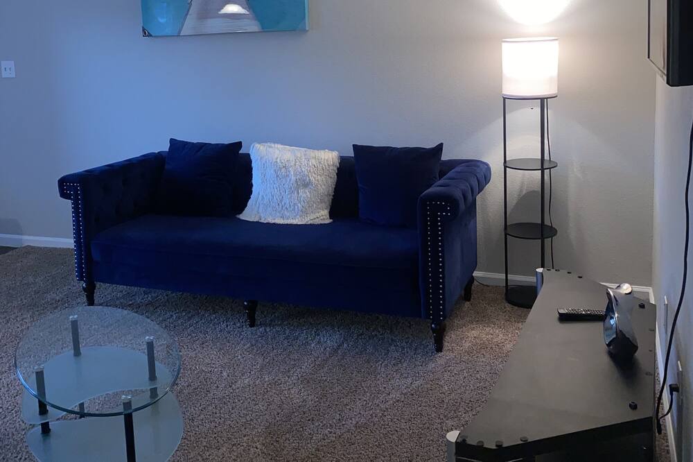 Photo of Livingroom in Humble