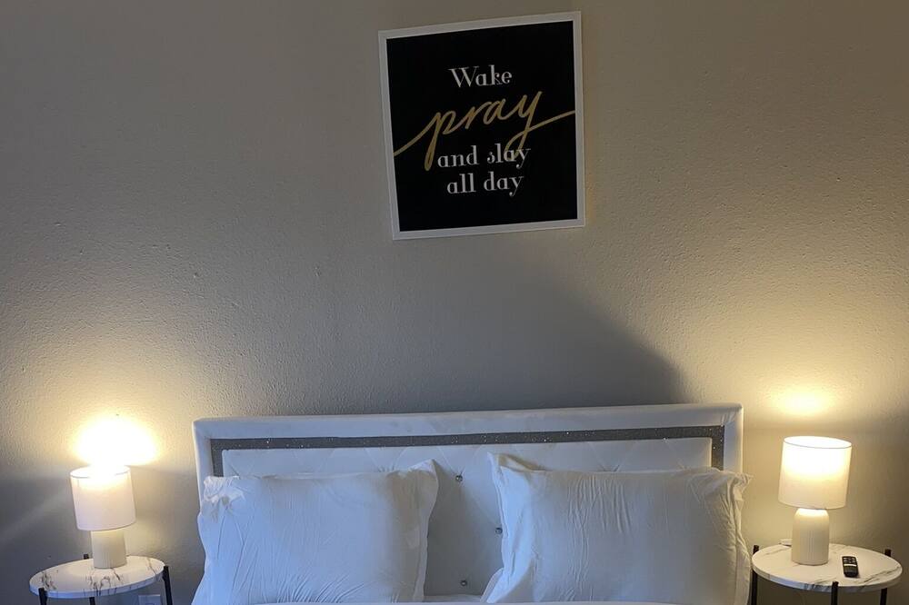 Photo of Bedroom in Humble