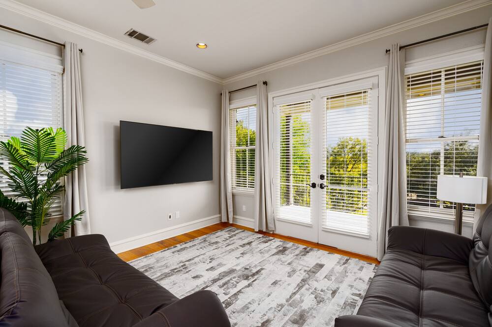 Photo of Bedroom in Hudson Bend