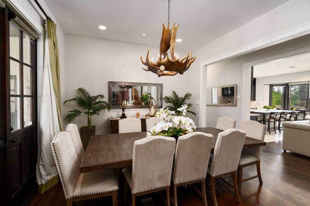 Photo of Livingroom in Hudson Bend