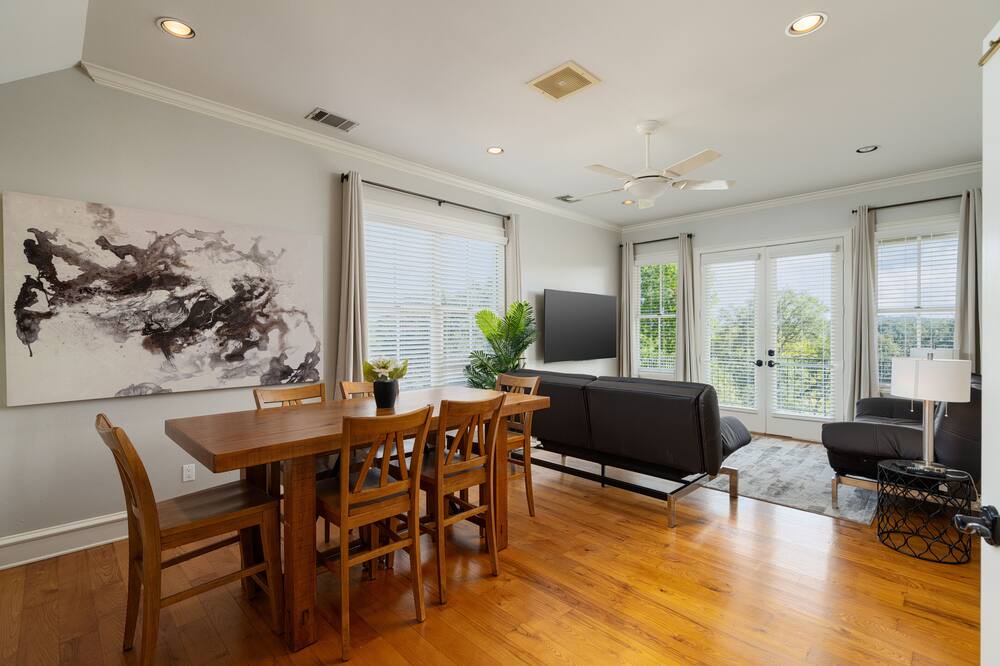 Photo of Bedroom in Hudson Bend