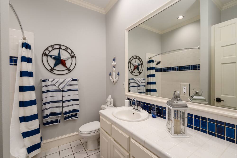 Photo of Bathroom in Hudson Bend