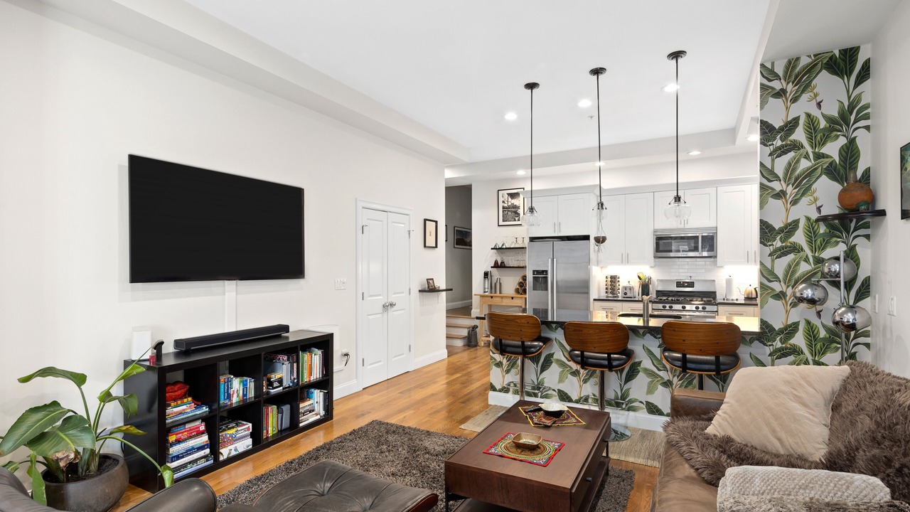 Photo of Others in Jeffries Point