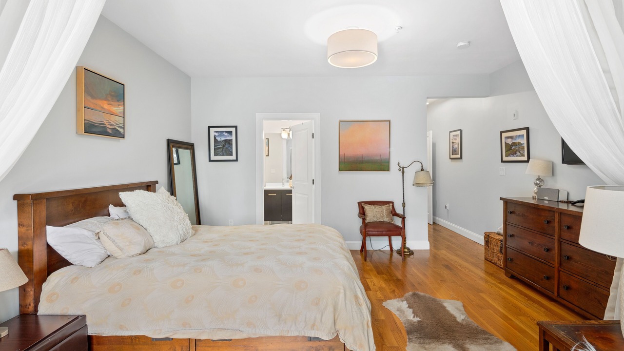 Photo of Others in Jeffries Point