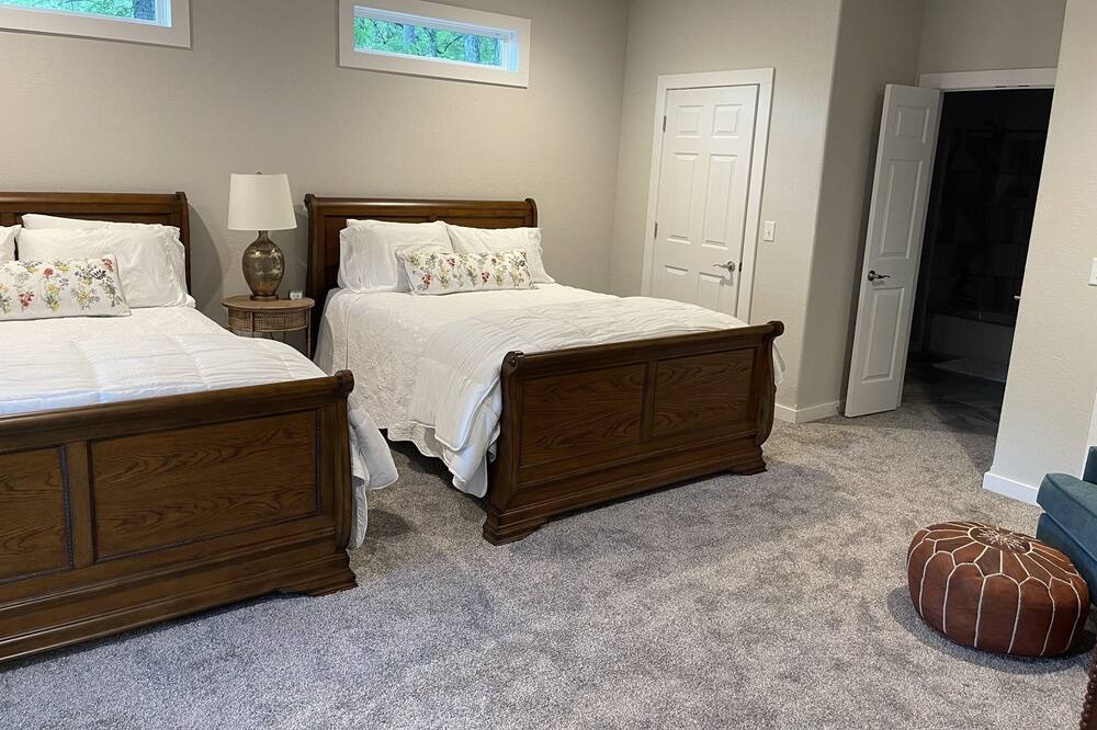 Photo of Bedroom in Edgemont