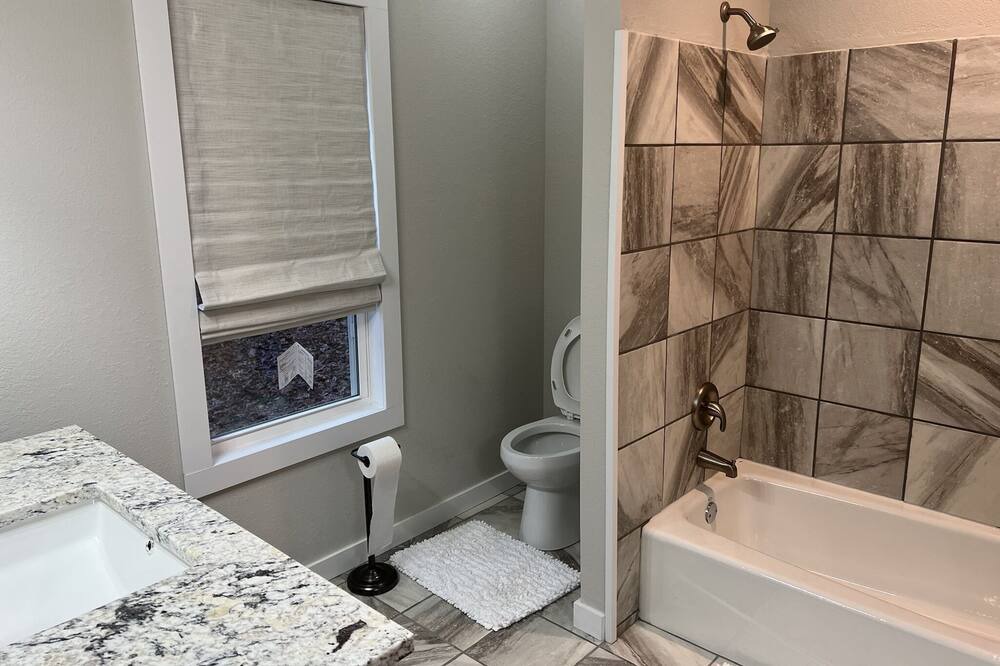 Photo of Bathroom in Edgemont