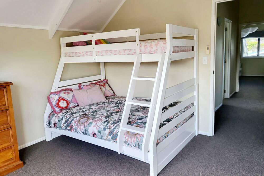 Photo of Bedroom in Omokoroa