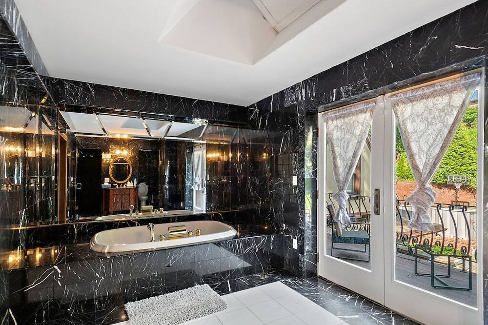 Photo of Bathroom in Ossining