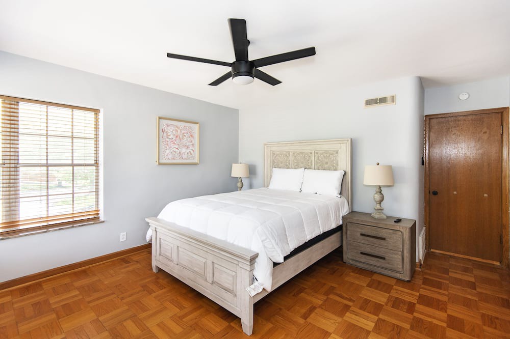 Photo of Bedroom in St. Louis Hills