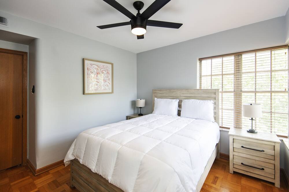 Photo of Bedroom in St. Louis Hills