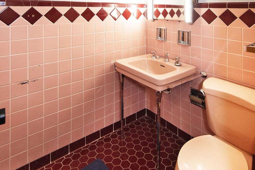 Photo of Bathroom in St. Louis Hills