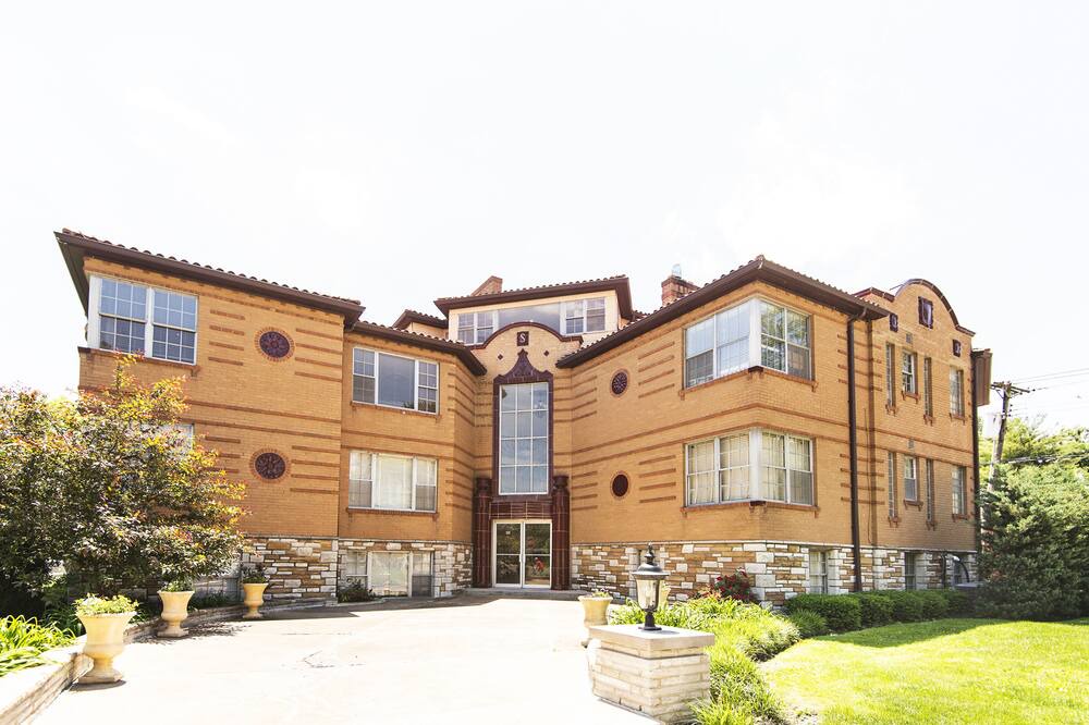 Photo of Outdoor in St. Louis Hills