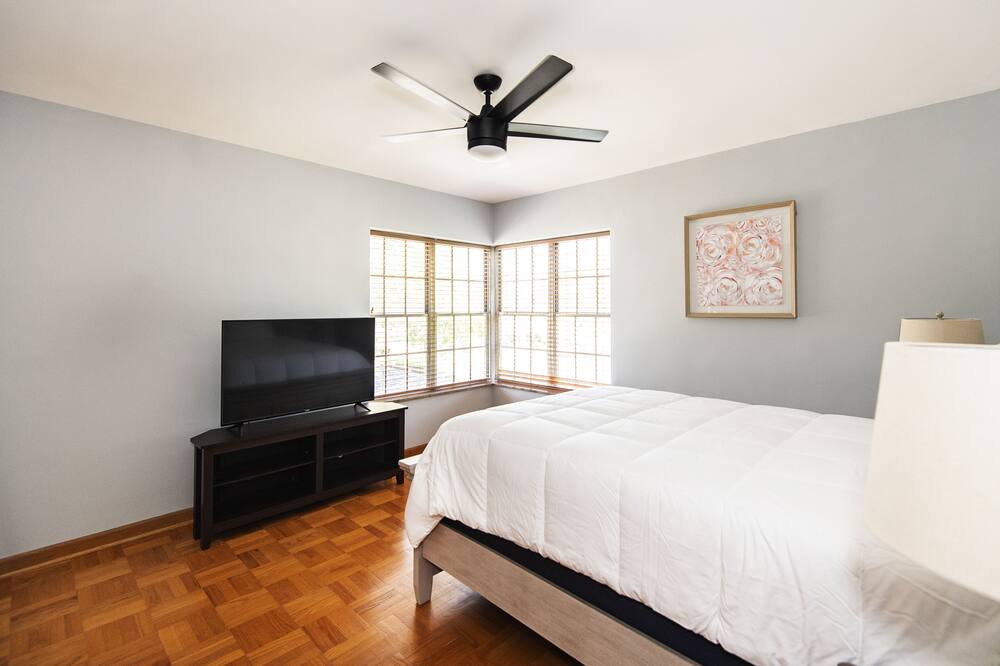 Photo of Bedroom in St. Louis Hills