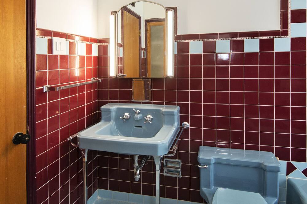 Photo of Bathroom in St. Louis Hills