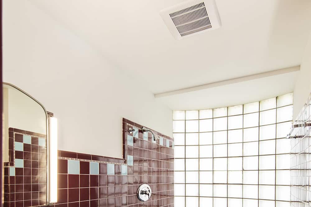 Photo of Bathroom in St. Louis Hills
