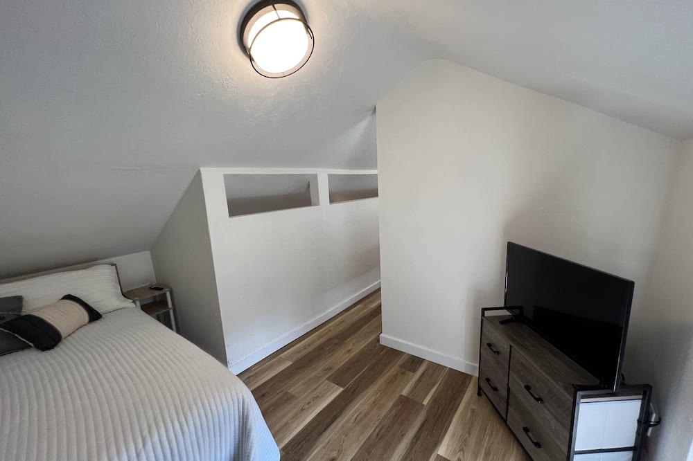 Photo of Bedroom in Detroit