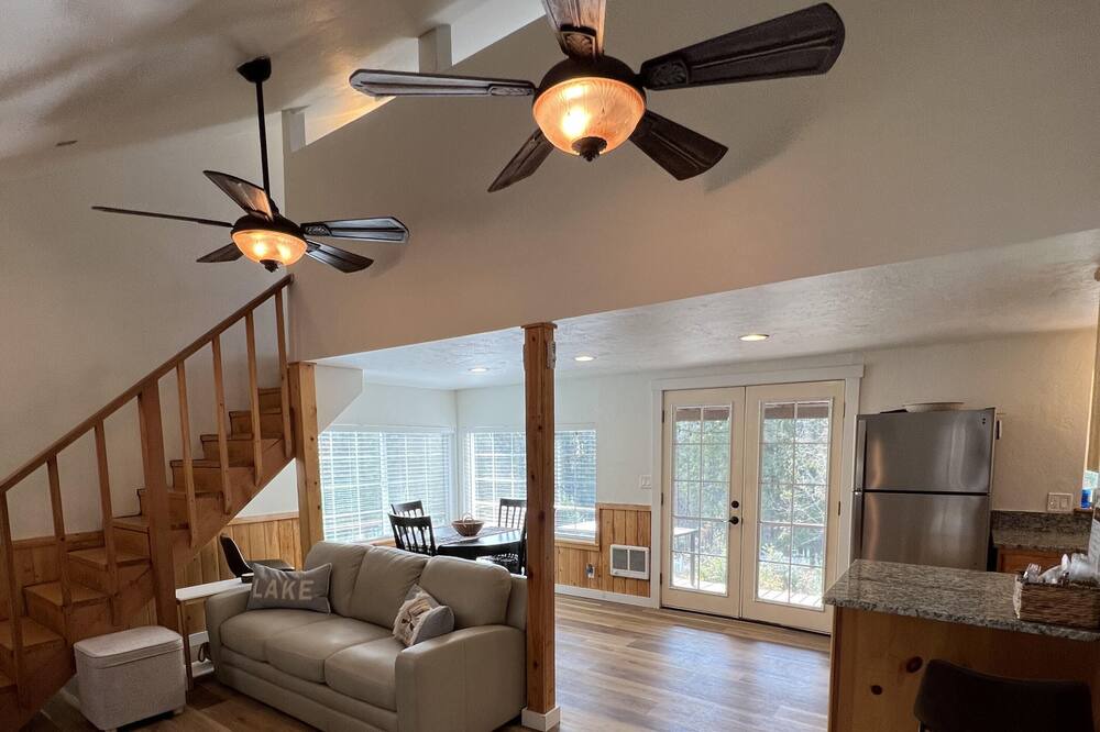 Photo of Livingroom in Detroit