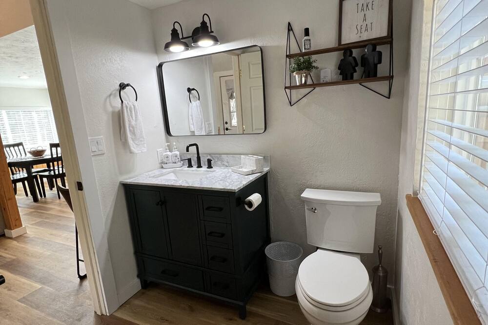 Photo of Bathroom in Detroit