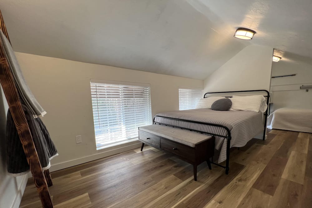 Photo of Bedroom in Detroit