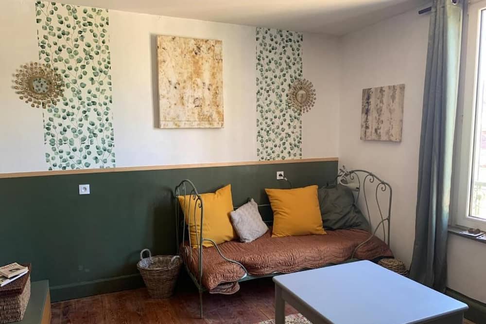 Photo of Livingroom in Saint-Sauveur-en-Puisaye