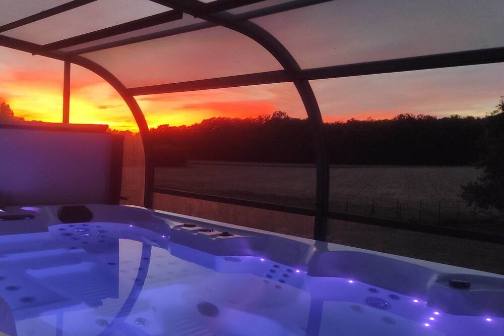 Photo of Outdoor in Villemarechal