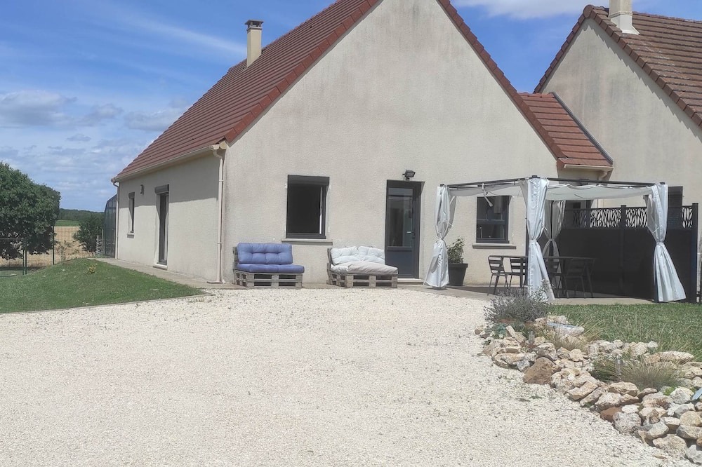 Photo of Outdoor in Villemarechal