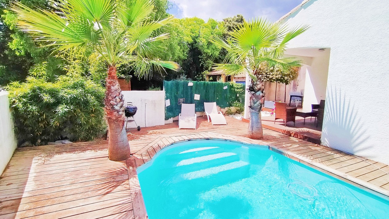 Photo of Outdoor in Beaulieu