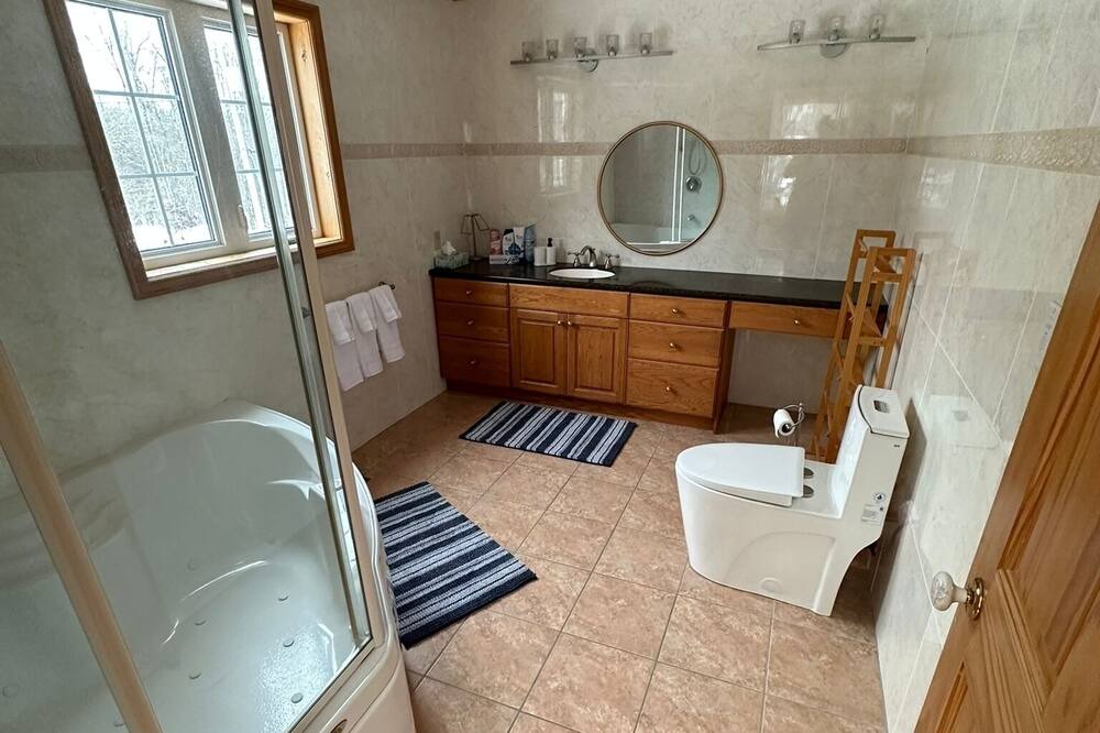 Photo of Bathroom in Marmora
