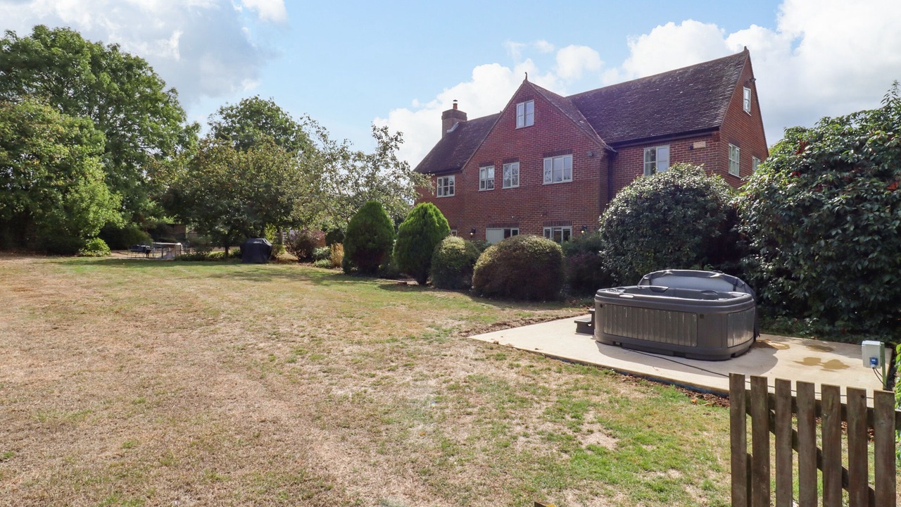 Photo of Outdoor in Charlton-on-Otmoor