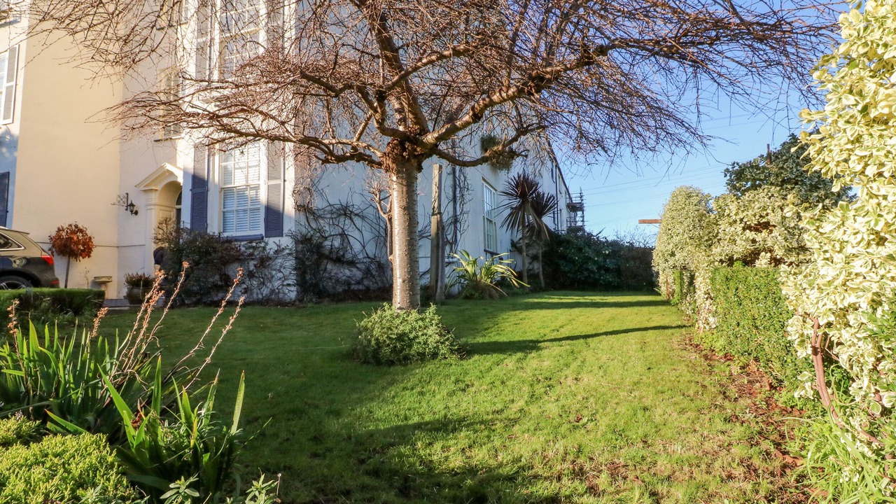 Photo of Others in Alcombe