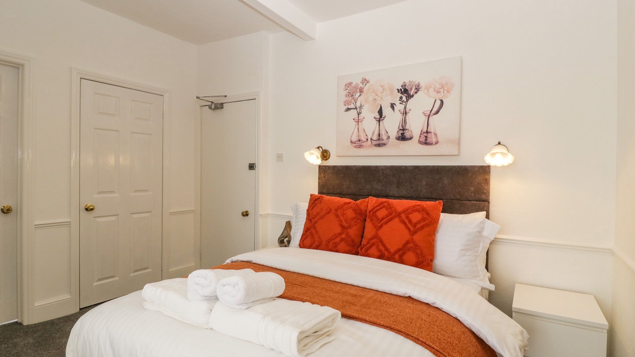 Photo of Others in Alcombe