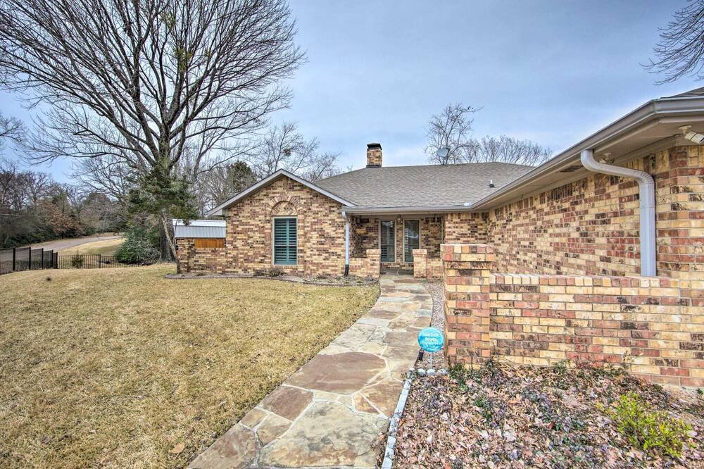 Photo of Outdoor in Carolyn Estates