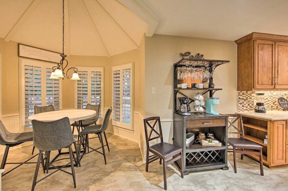 Photo of Others in Carolyn Estates