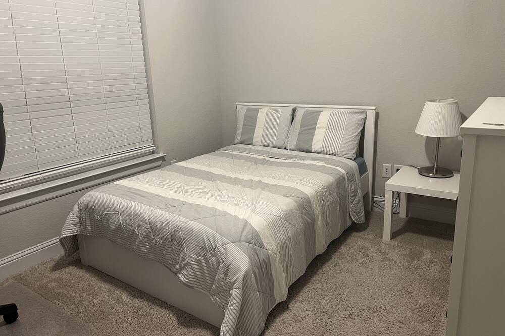 Photo of Bedroom in Pflugerville