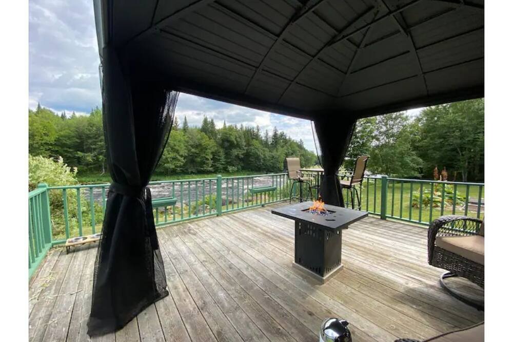 Photo of Patio Balcony in Saint-Raymond