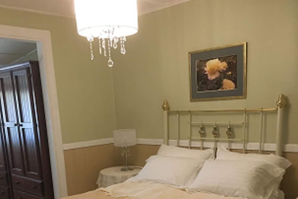 Photo of Bedroom in Glen Davis