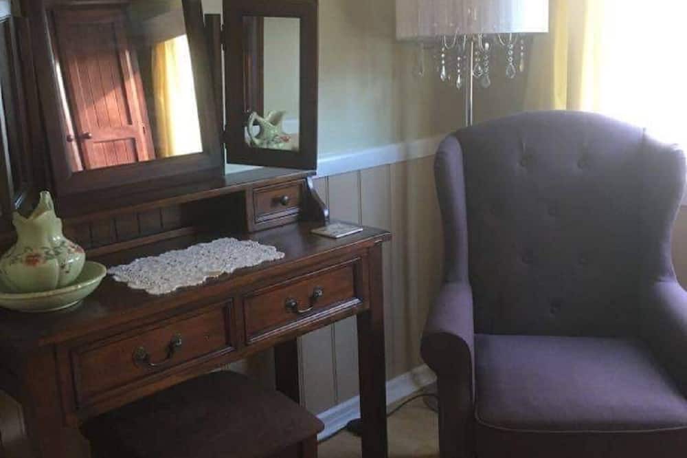 Photo of Others in Glen Davis