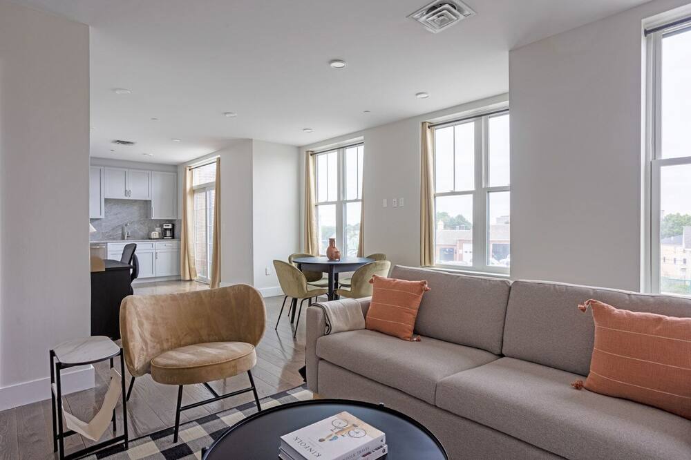 Photo of Livingroom in Prospect Hill