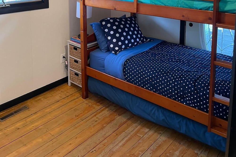 Photo of Bedroom in Putnam