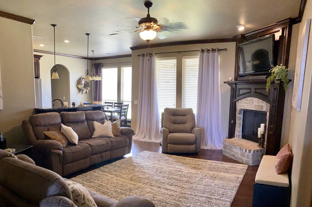 Photo of Livingroom in Moore